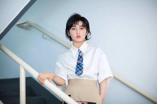 娱乐圈李庚希吃瓜视频,娱乐圈幕后真相大揭秘